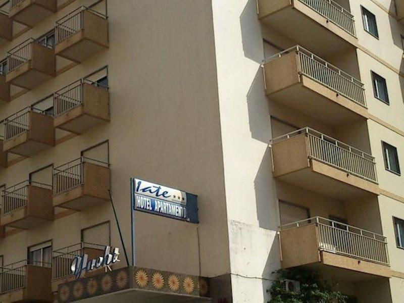 Hotel Apartamento Iate Портиман Екстериор снимка